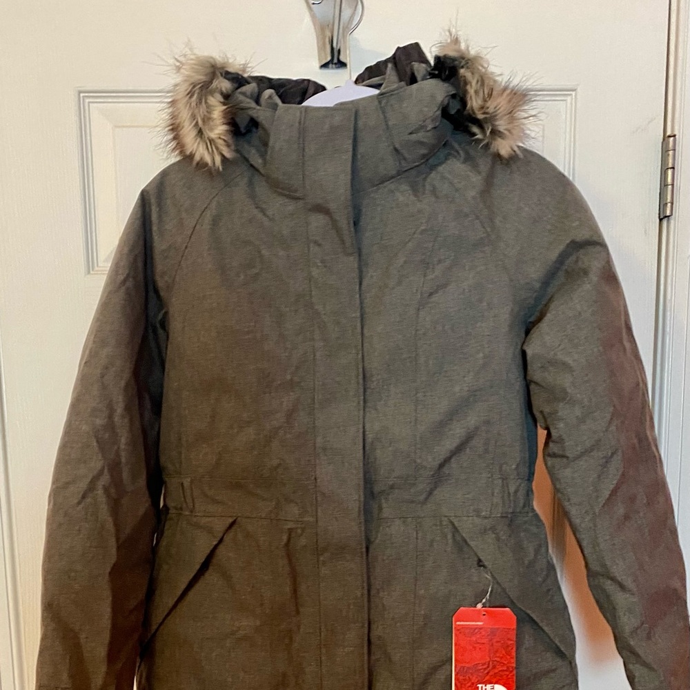 Women’s North Face Winter Coat NWT
